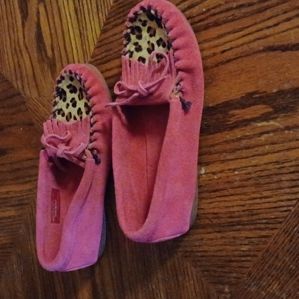 MINNETONKA MOCCASINS - Picture 3 of 8